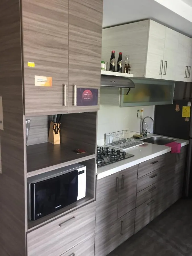 ميديلين Gardenia Apartments 0*,
